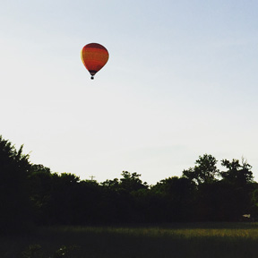 hot air balloon parachute